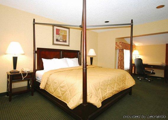 Quality Inn Parkersburg North-Vienna Room photo