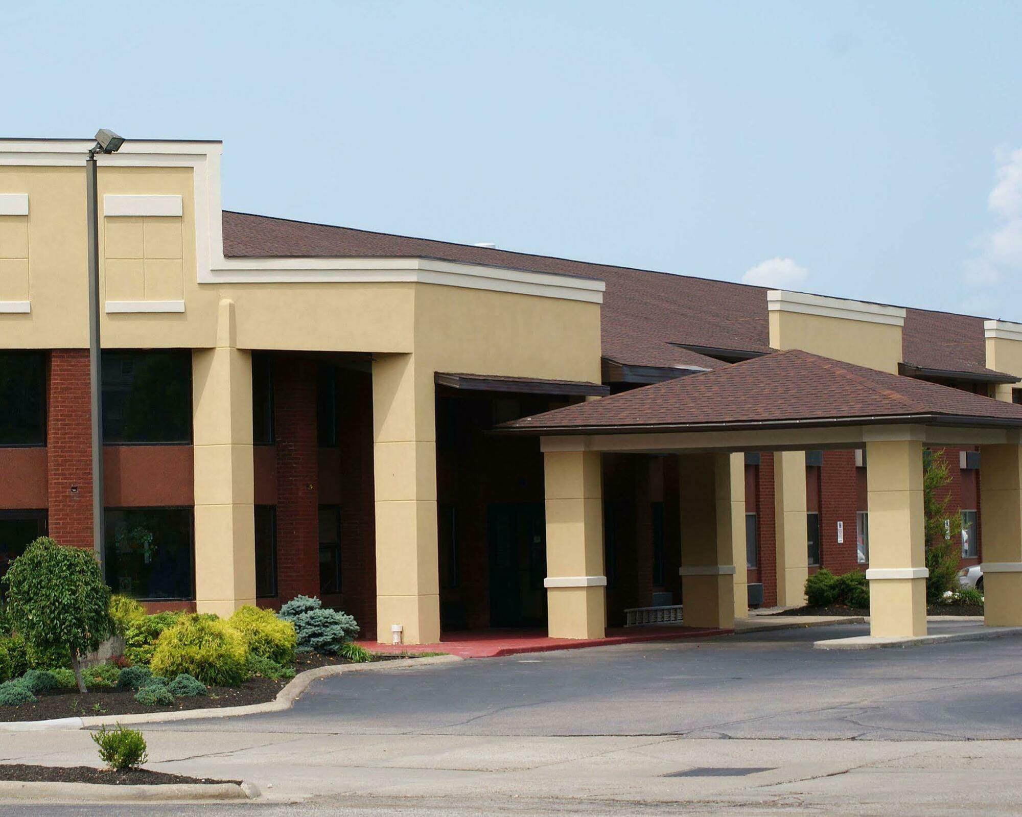 Quality Inn Parkersburg North-Vienna Exterior photo